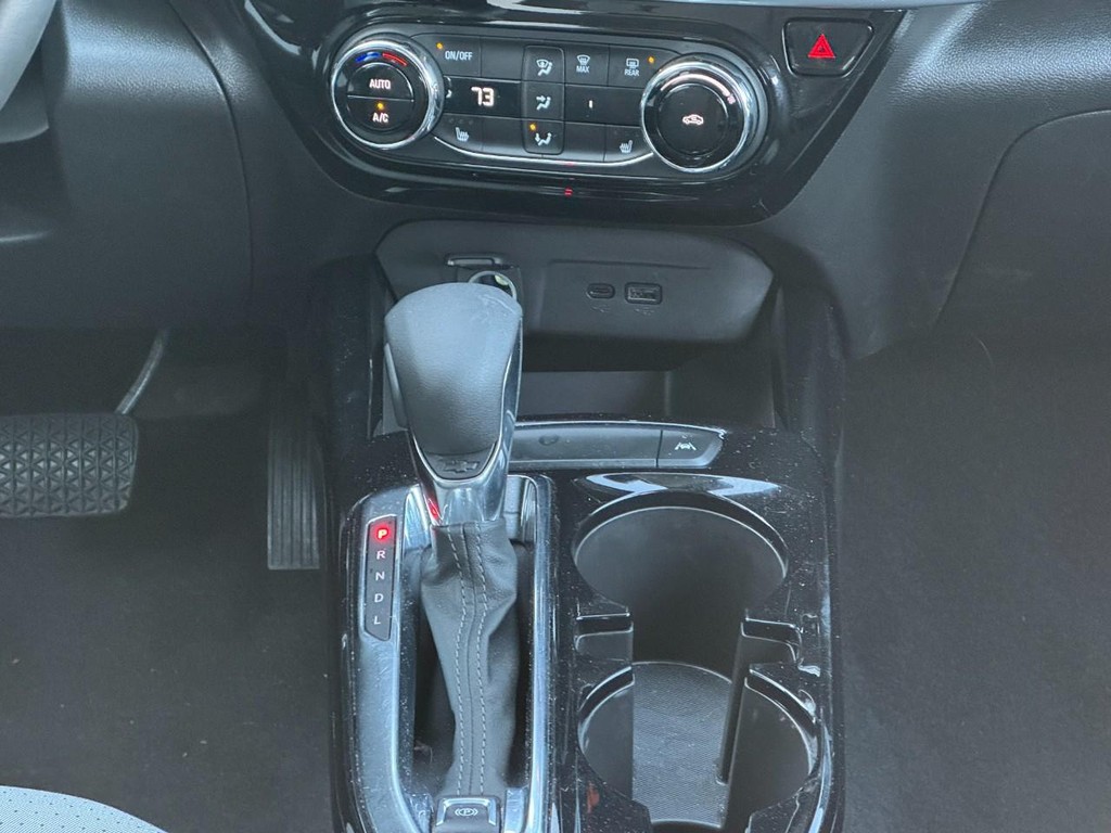 Chevrolet Trax Vehicle Full-screen Gallery Image 14