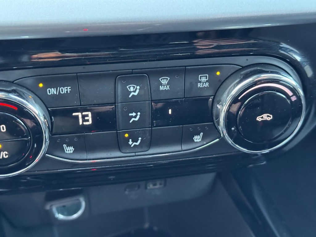 Chevrolet Trax Vehicle Full-screen Gallery Image 21