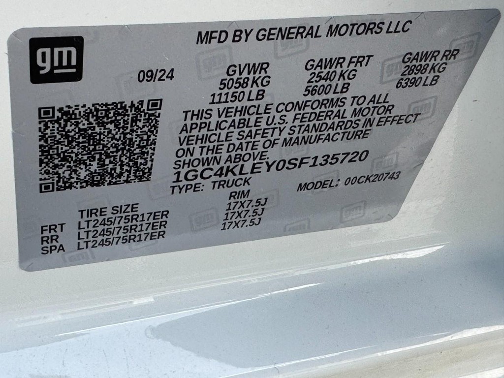 Chevrolet Silverado 2500HD Vehicle Full-screen Gallery Image 23