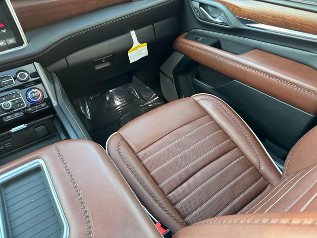 2024 GMC Yukon Denali Ultimate - Photo 19