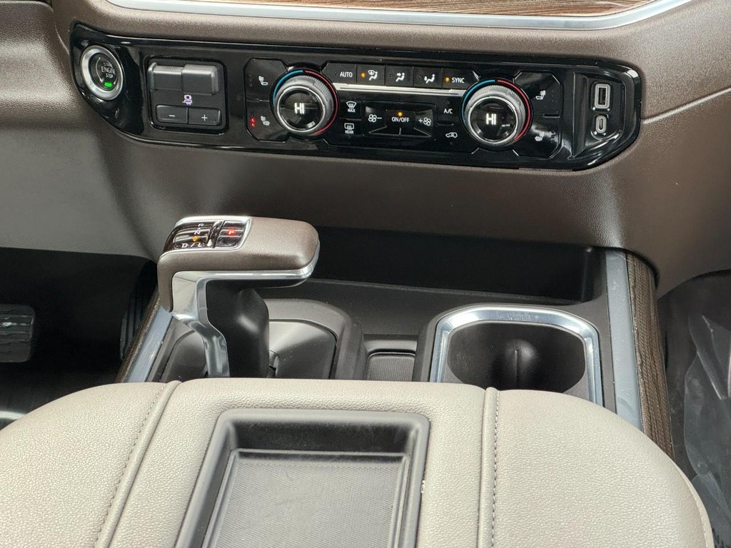 Chevrolet Silverado 1500 Vehicle Full-screen Gallery Image 14