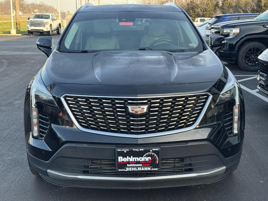 Cadillac XT4 Vehicle Full-screen Gallery Image 09