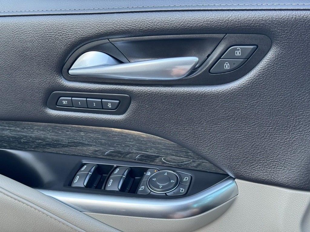 Cadillac XT4 Vehicle Full-screen Gallery Image 22