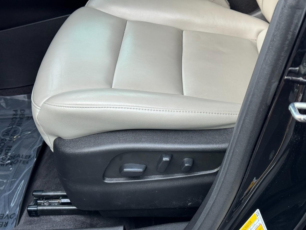 Cadillac XT4 Vehicle Full-screen Gallery Image 23