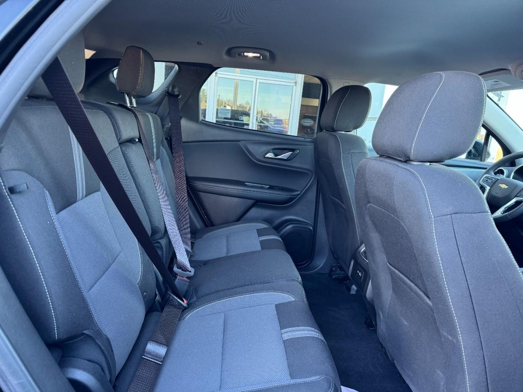 Chevrolet Blazer Vehicle Full-screen Gallery Image 10