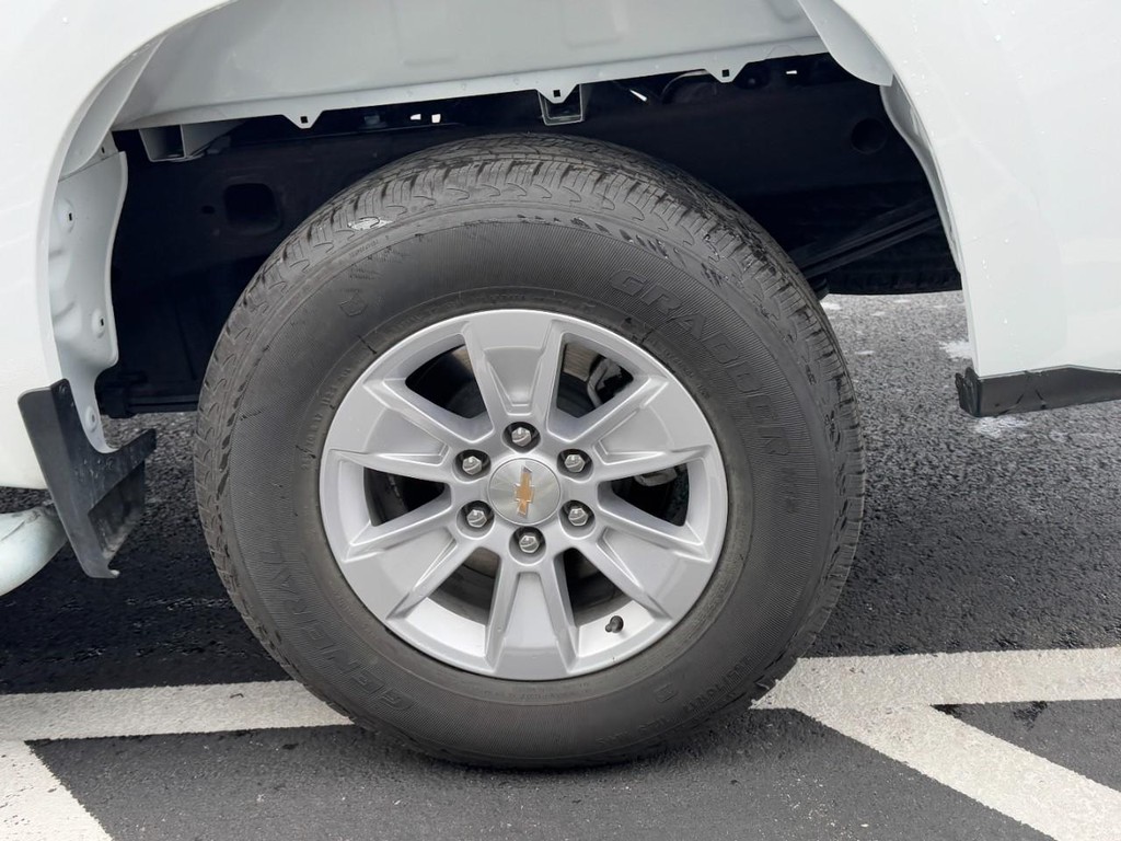 Chevrolet Silverado 1500 Vehicle Full-screen Gallery Image 07