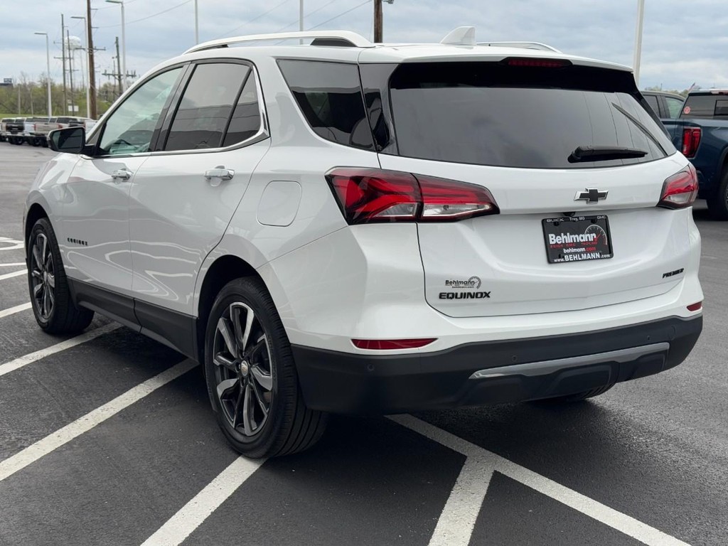 Chevrolet Equinox Vehicle Full-screen Gallery Image 06