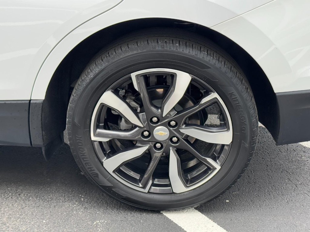 Chevrolet Equinox Vehicle Full-screen Gallery Image 07