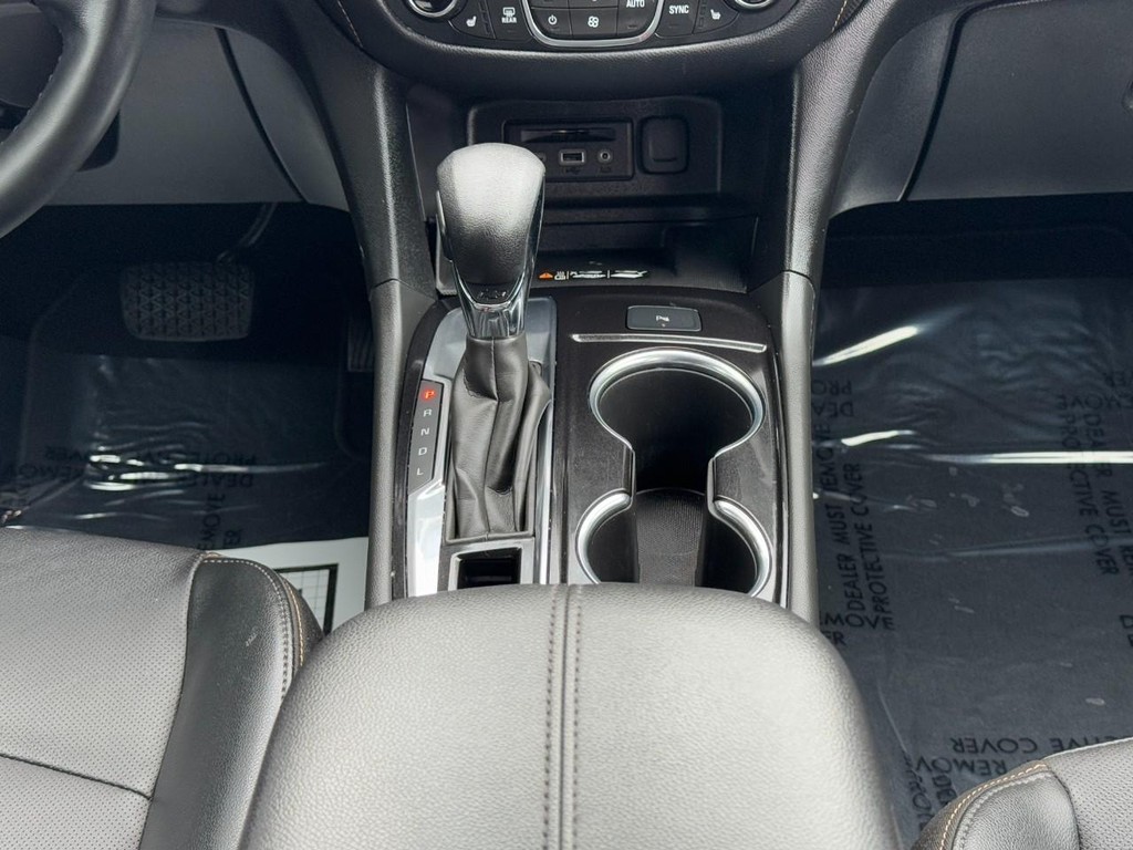 Chevrolet Equinox Vehicle Full-screen Gallery Image 14