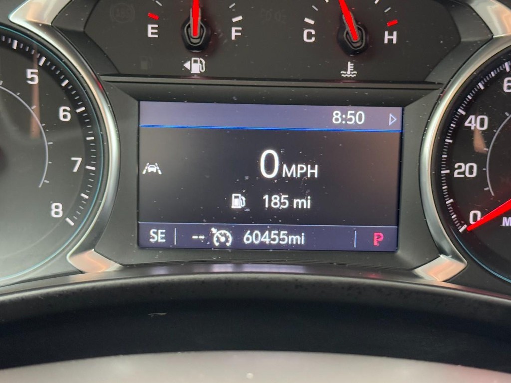 Chevrolet Equinox Vehicle Full-screen Gallery Image 19