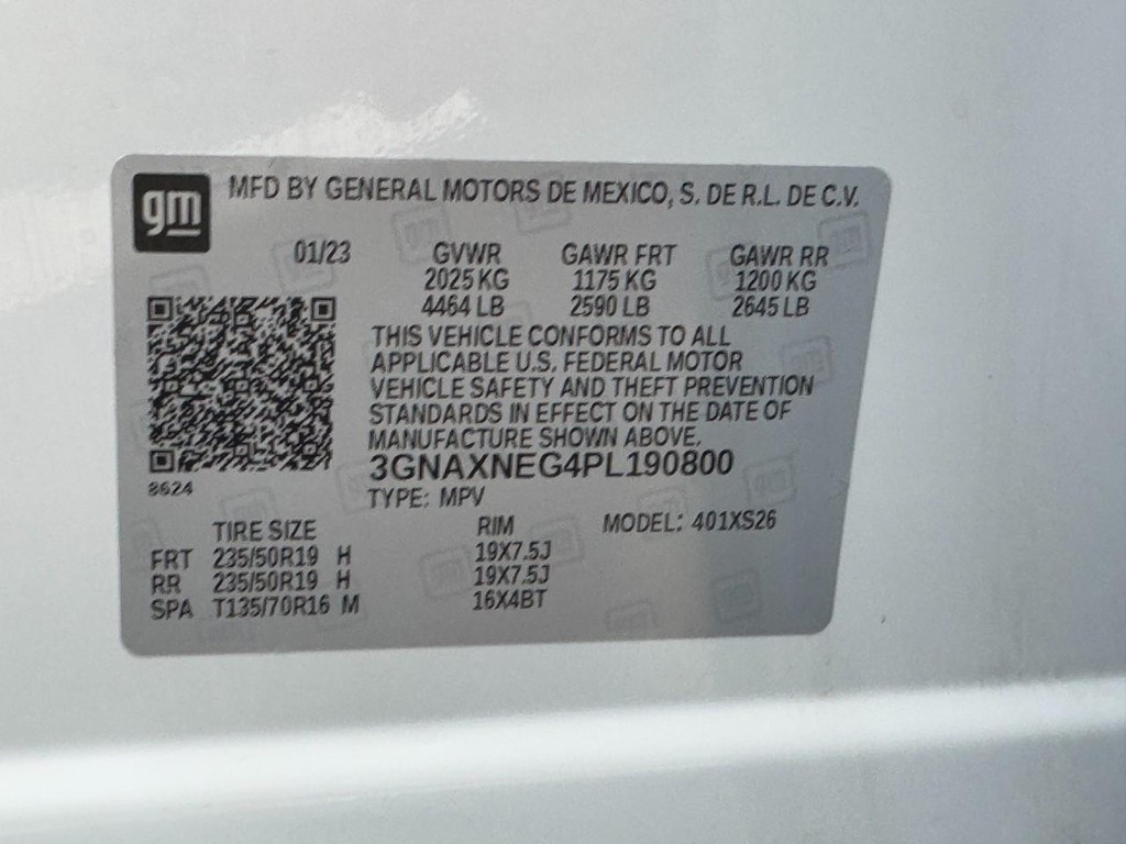 Chevrolet Equinox Vehicle Full-screen Gallery Image 24