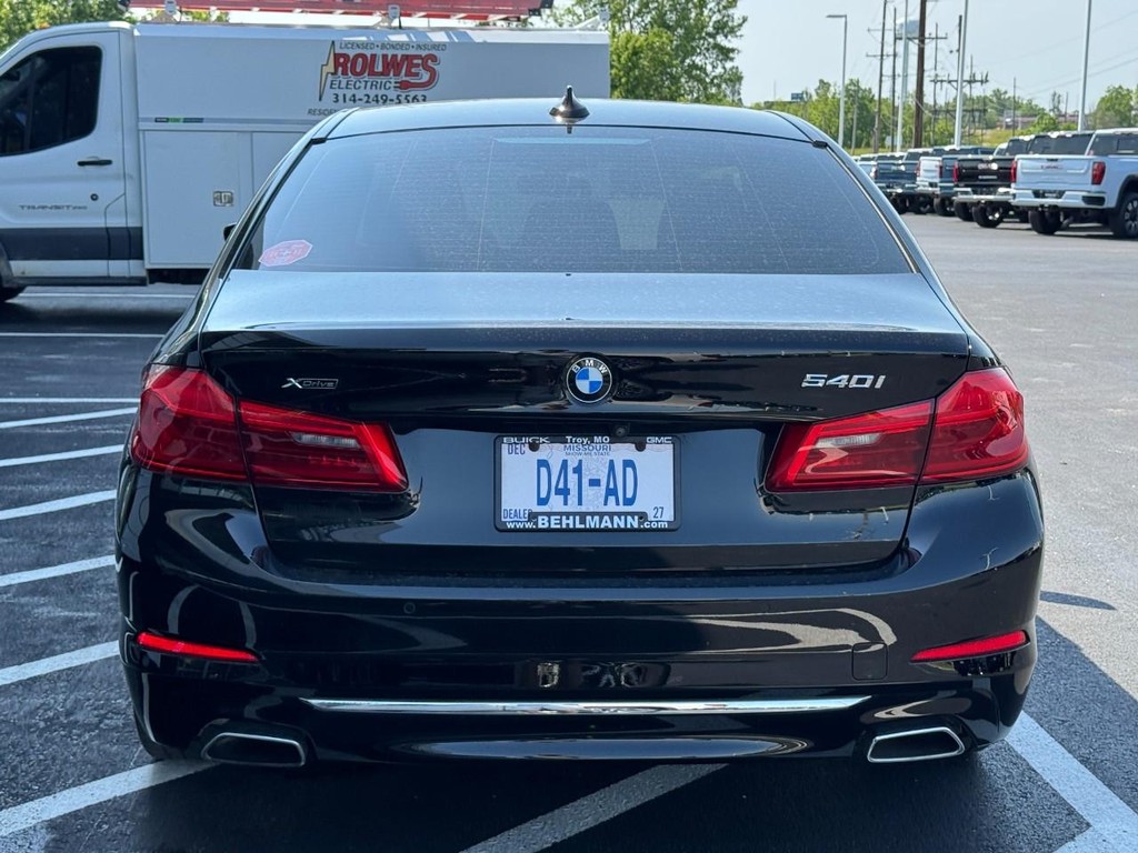 View vehicle photo 5