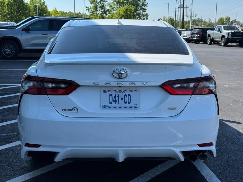 View vehicle photo 5