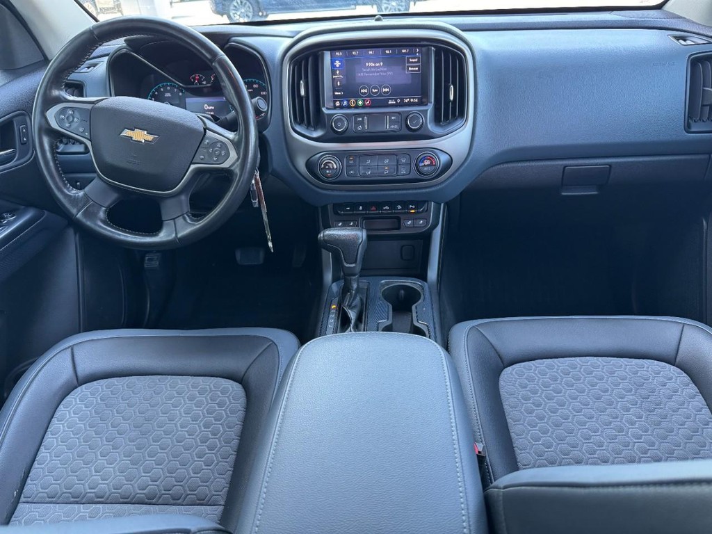 Chevrolet Colorado Vehicle Full-screen Gallery Image 11