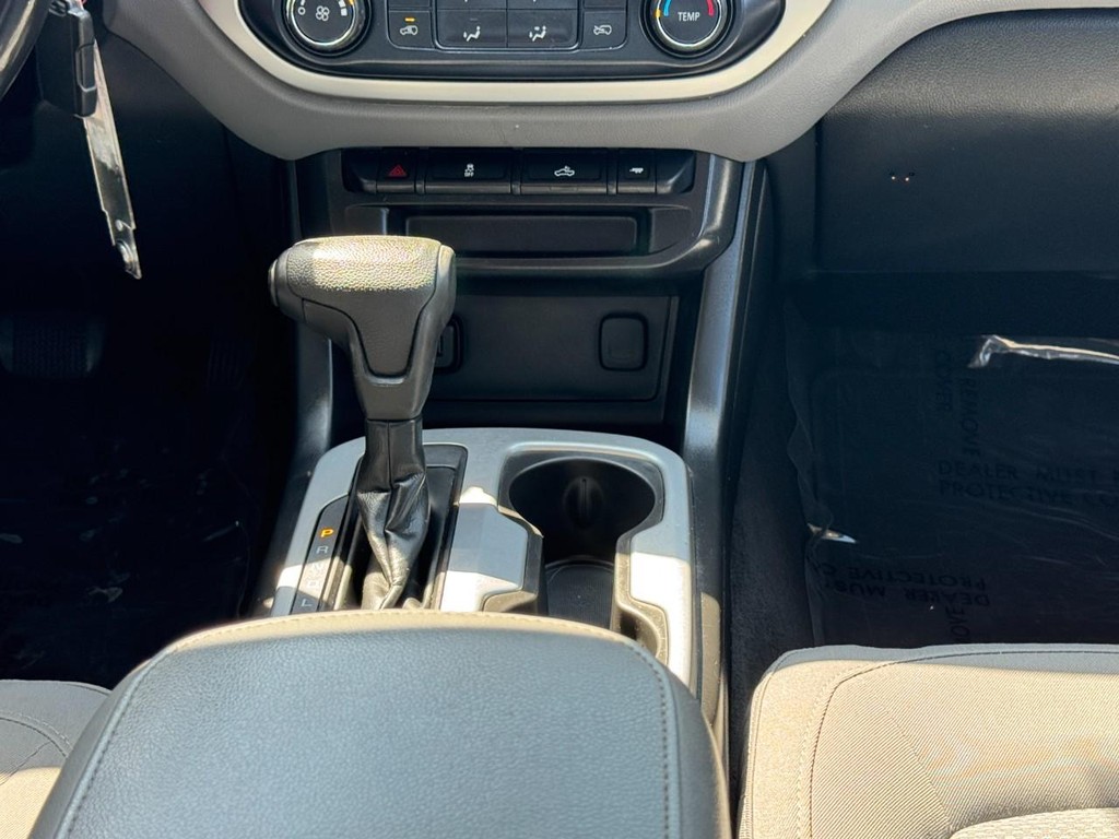 Chevrolet Colorado Vehicle Full-screen Gallery Image 14