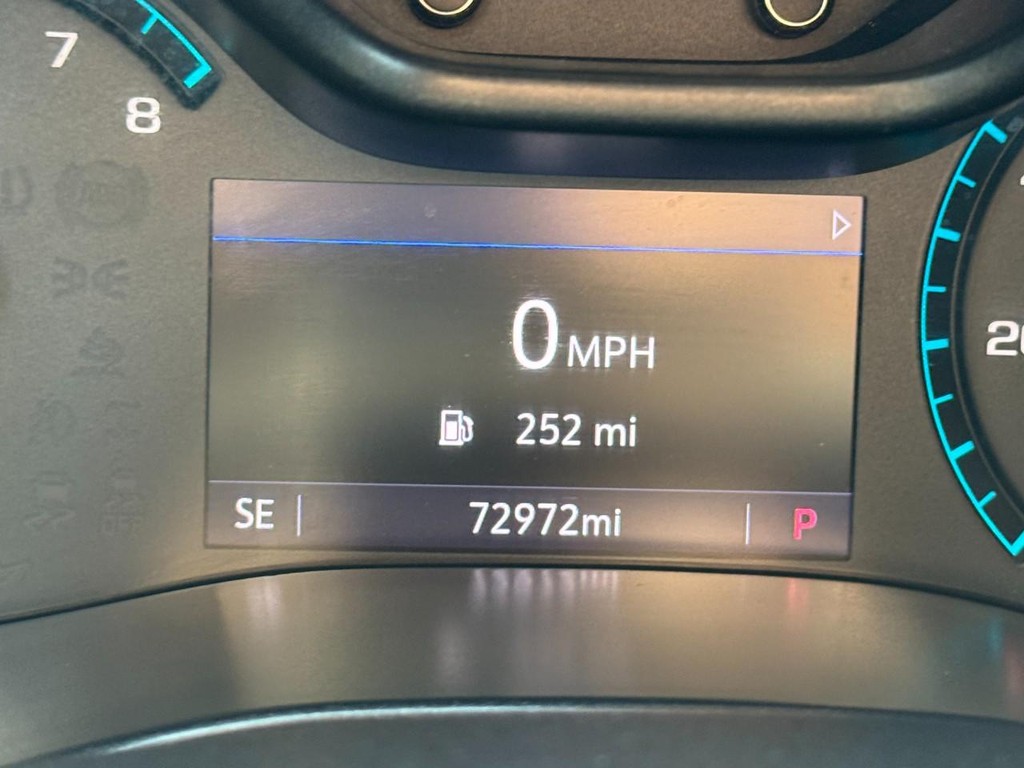 Chevrolet Colorado Vehicle Full-screen Gallery Image 18