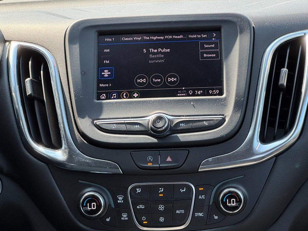 Chevrolet Equinox Vehicle Full-screen Gallery Image 08