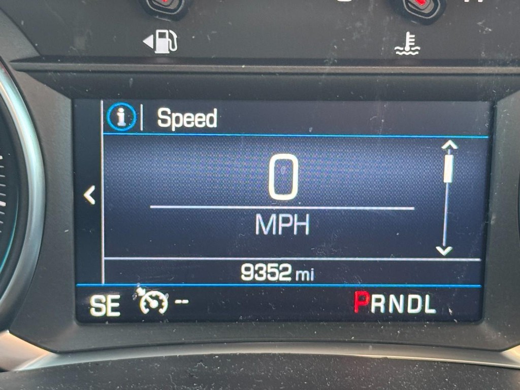 Chevrolet Equinox Vehicle Full-screen Gallery Image 13