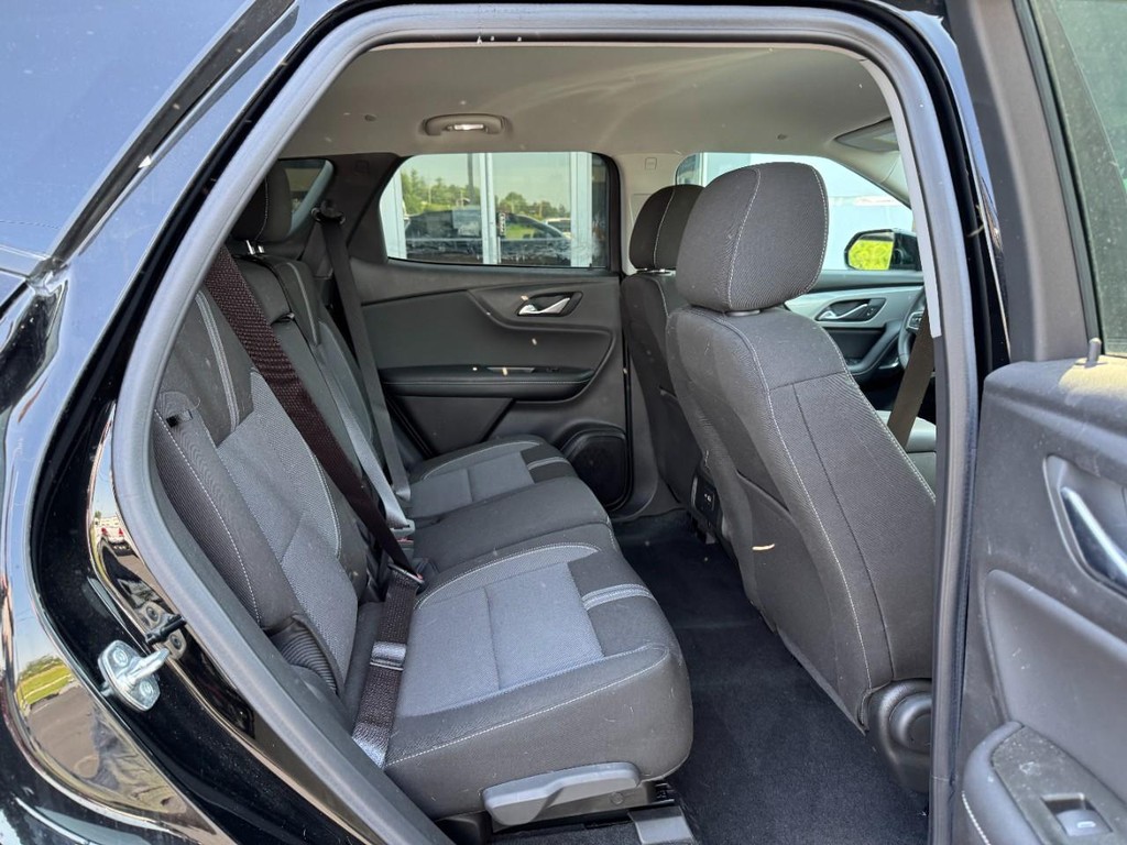 Chevrolet Blazer Vehicle Full-screen Gallery Image 10