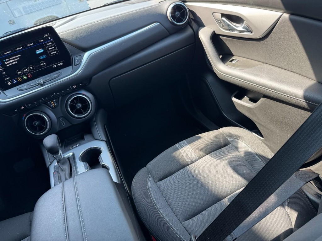 Chevrolet Blazer Vehicle Full-screen Gallery Image 15