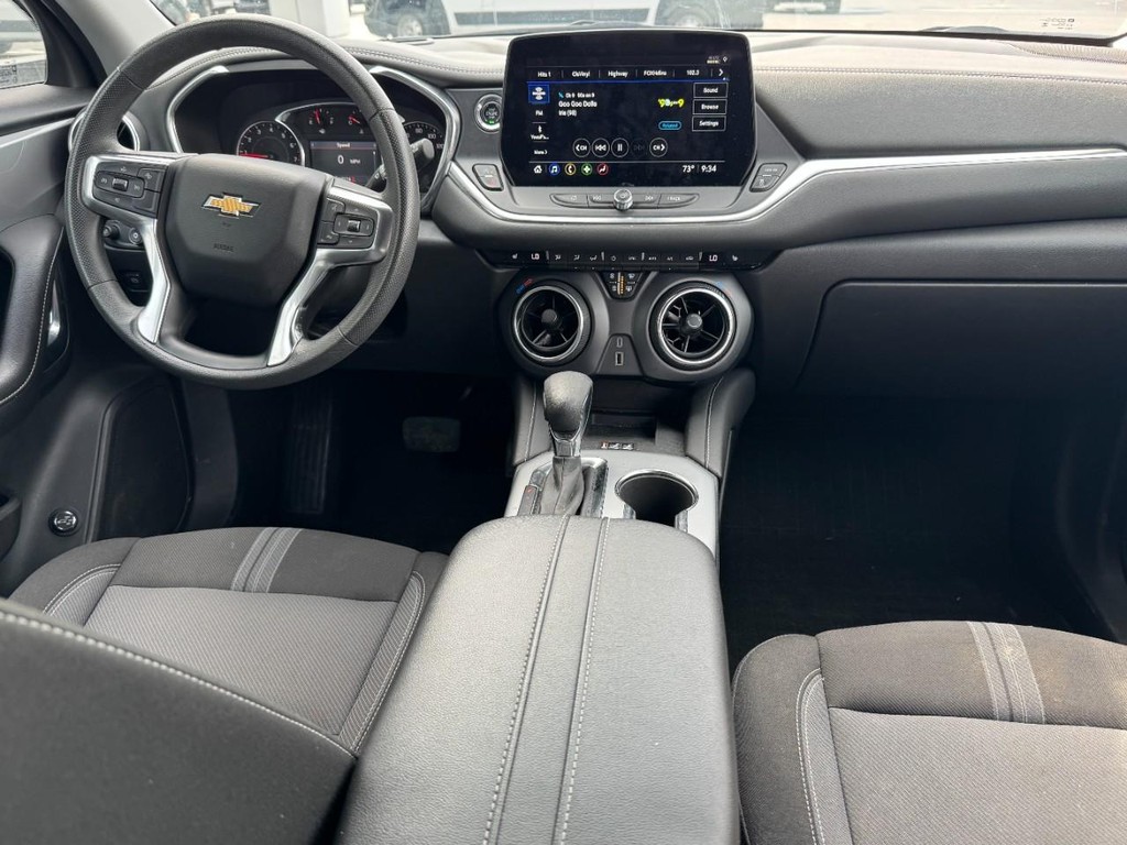 Chevrolet Blazer Vehicle Full-screen Gallery Image 11