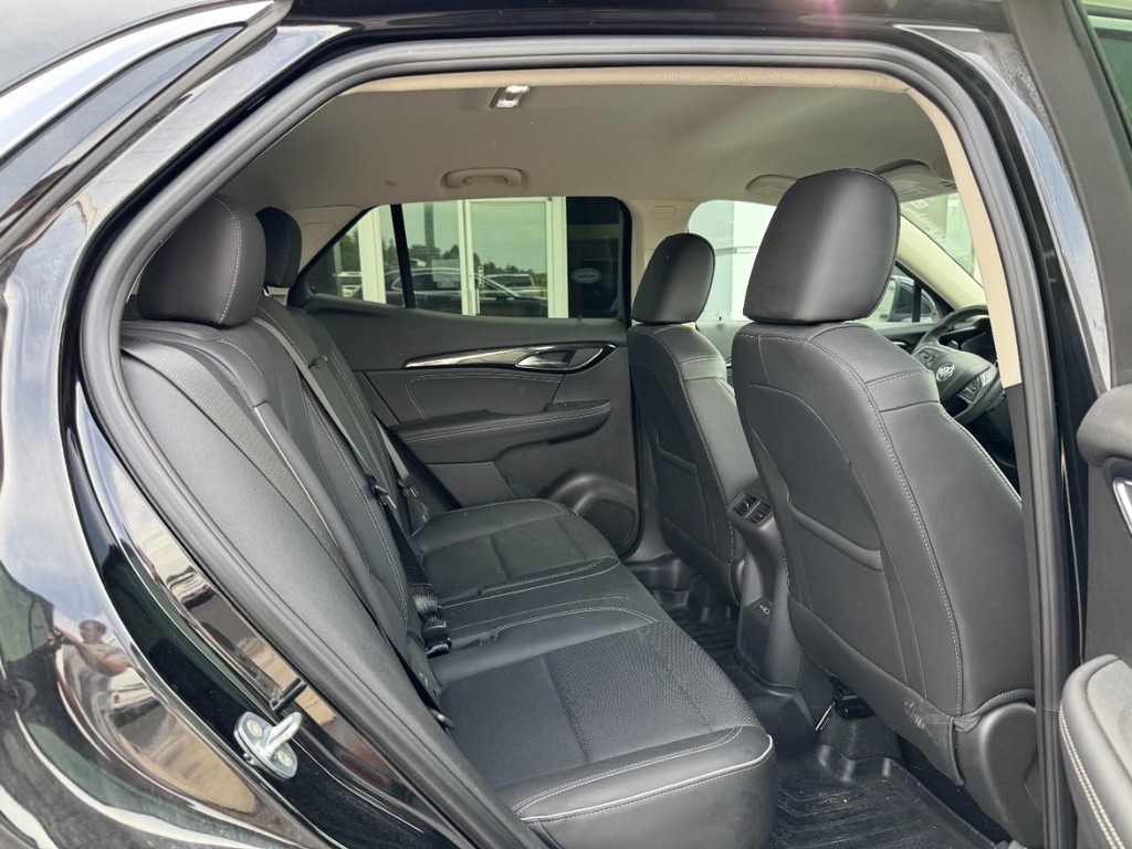 Buick Envision Vehicle Full-screen Gallery Image 10