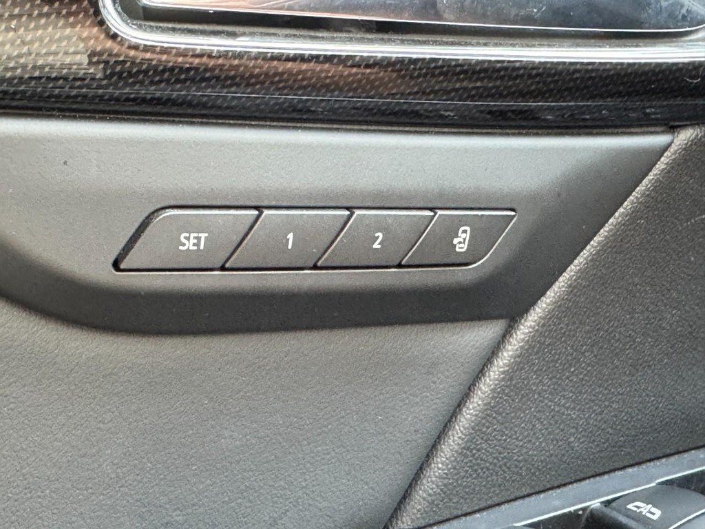 Buick Envision Vehicle Full-screen Gallery Image 16