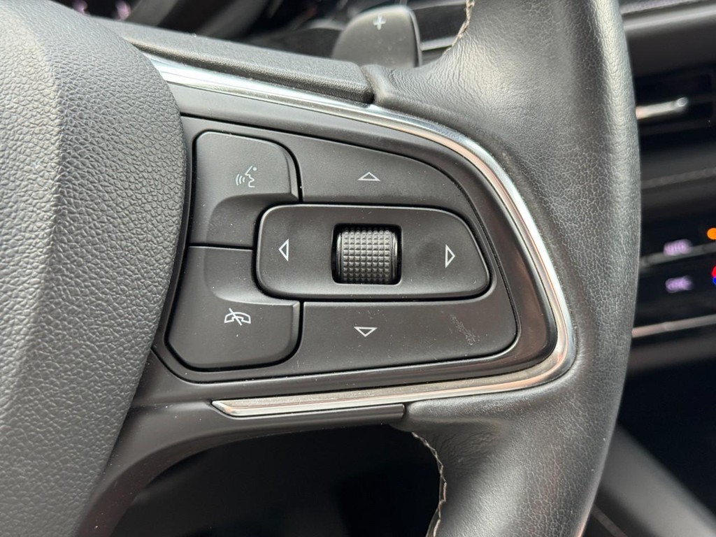 Buick Envision Vehicle Full-screen Gallery Image 18