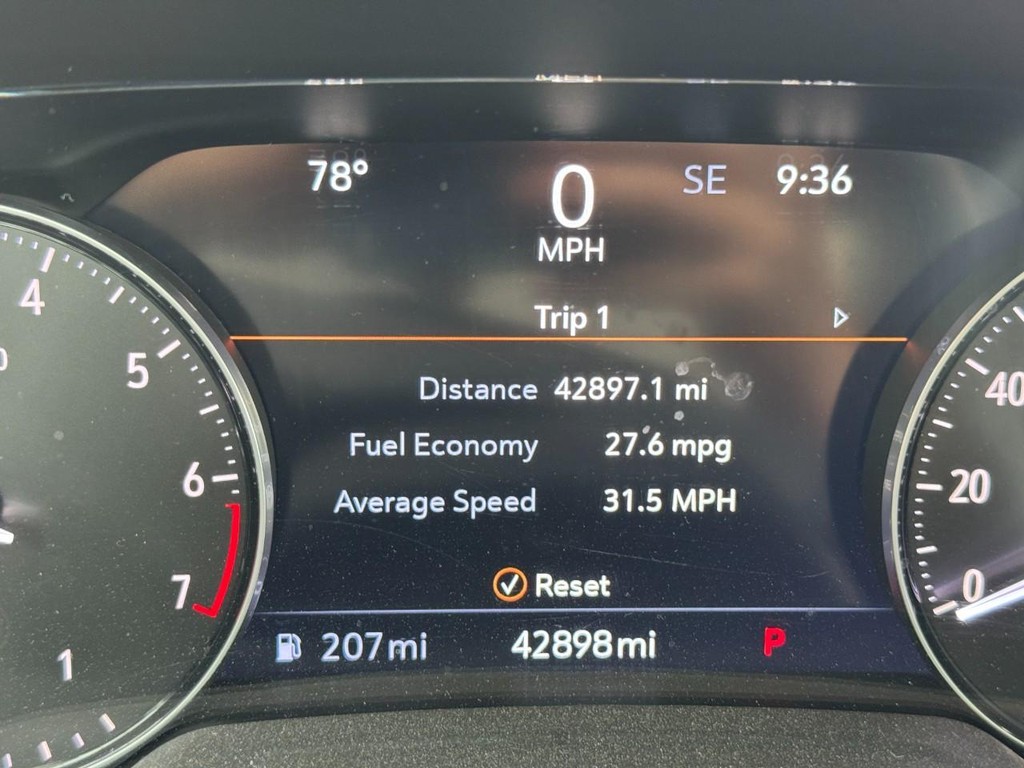 Buick Envision Vehicle Full-screen Gallery Image 19