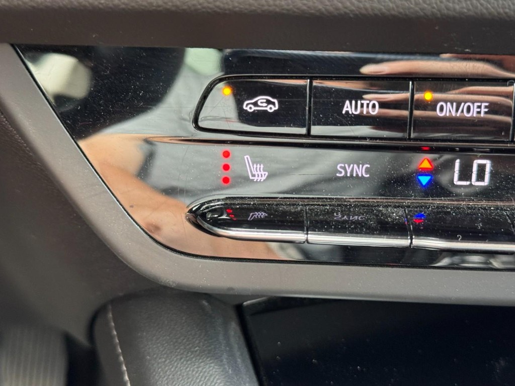 Buick Envision Vehicle Full-screen Gallery Image 20