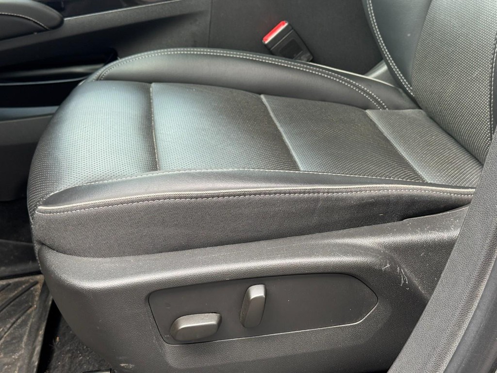 Buick Envision Vehicle Full-screen Gallery Image 23