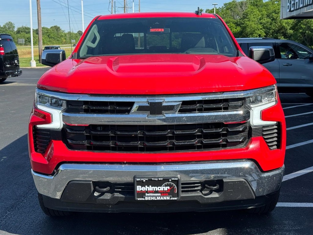 Chevrolet Silverado 1500 Vehicle Full-screen Gallery Image 10