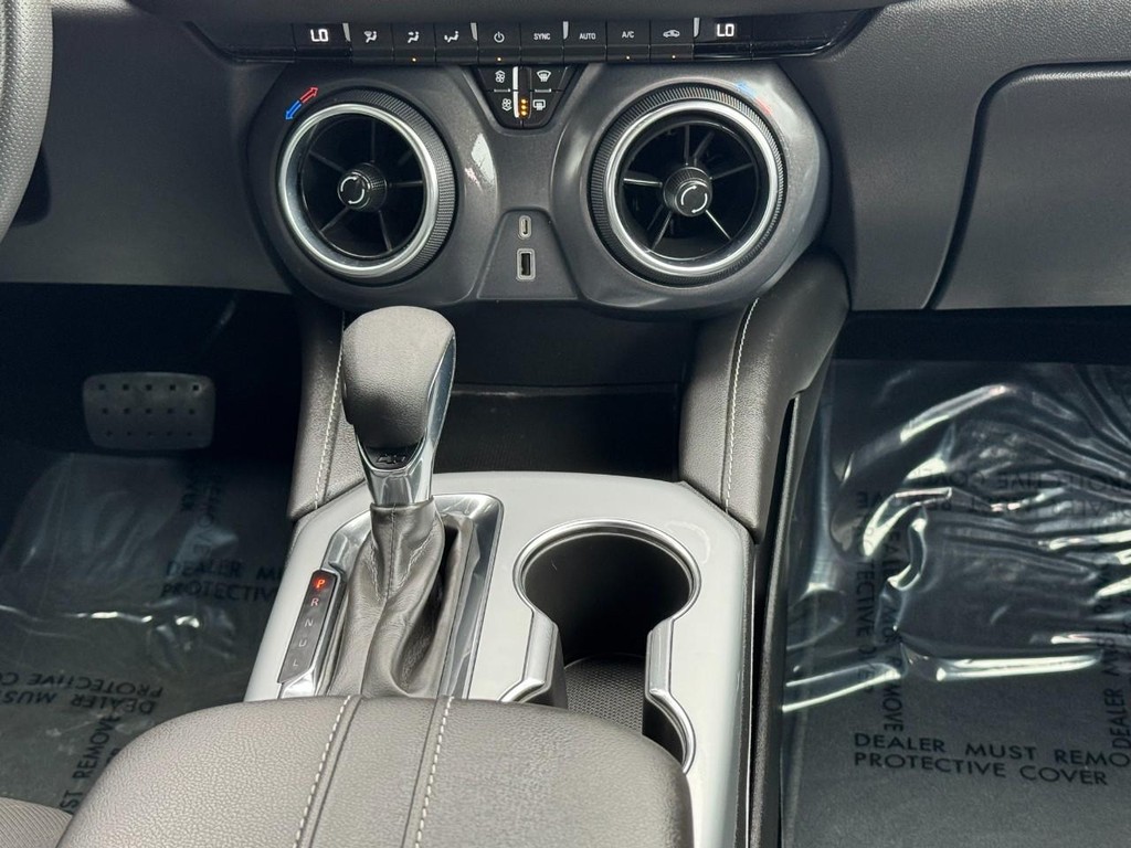 Chevrolet Blazer Vehicle Full-screen Gallery Image 14