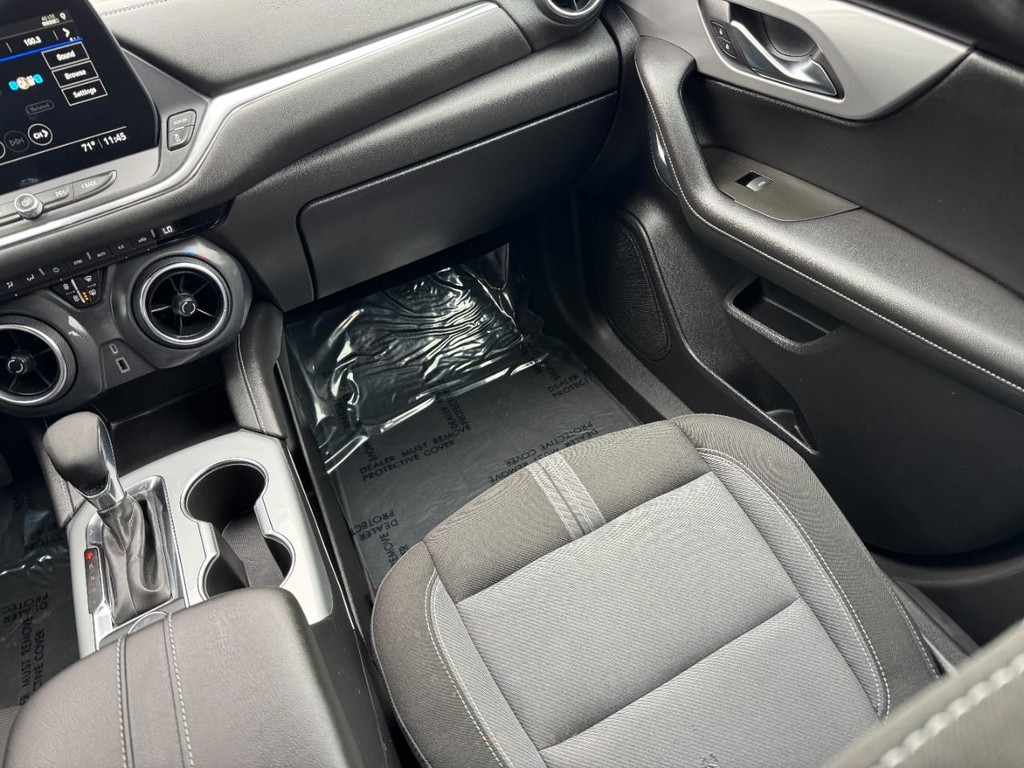 Chevrolet Blazer Vehicle Full-screen Gallery Image 15