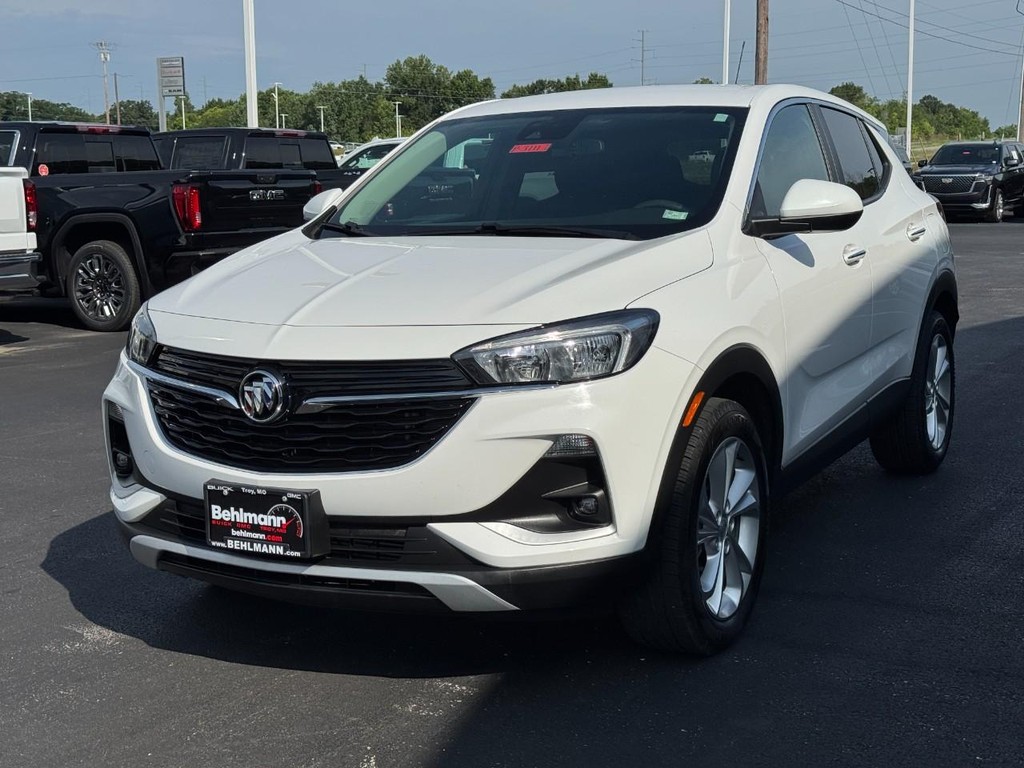 Buick Encore GX Vehicle Full-screen Gallery Image 08