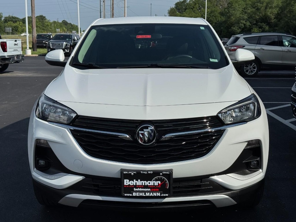 Buick Encore GX Vehicle Full-screen Gallery Image 09