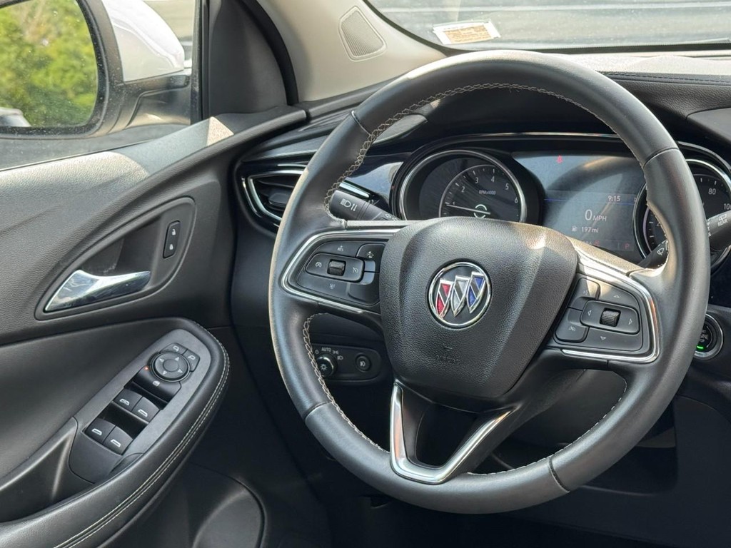 Buick Encore GX Vehicle Full-screen Gallery Image 12
