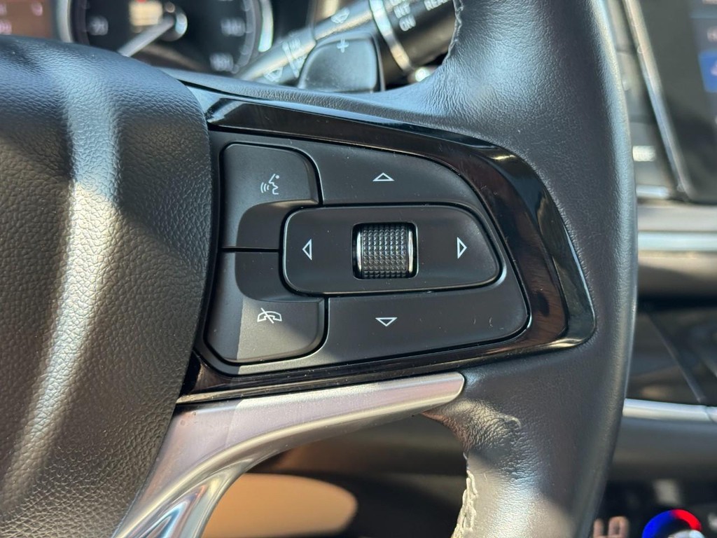 Buick Enclave Vehicle Full-screen Gallery Image 18