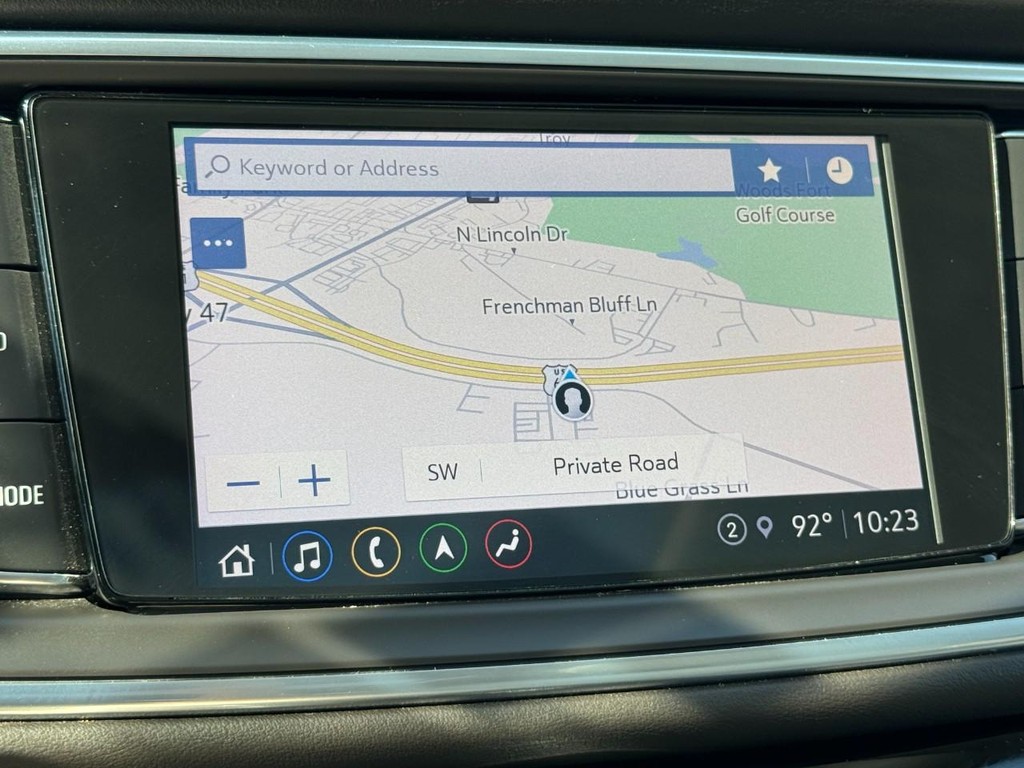 Buick Enclave Vehicle Full-screen Gallery Image 21