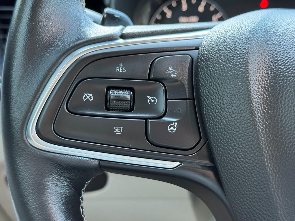 Buick Envision Vehicle Full-screen Gallery Image 16