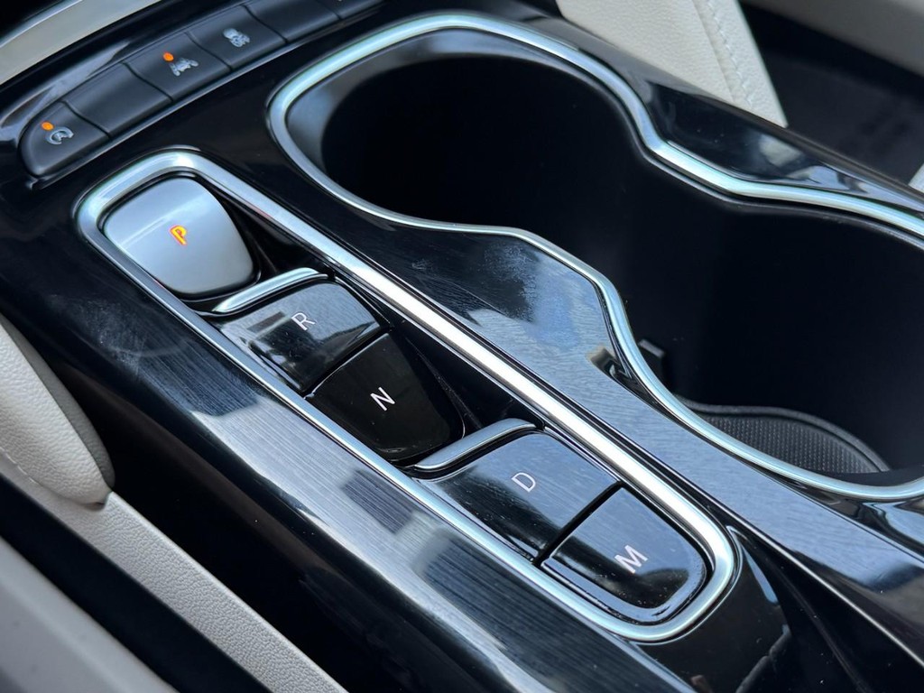 Buick Envision Vehicle Full-screen Gallery Image 20