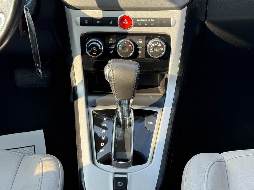 Chevrolet Captiva Sport Fleet Vehicle Full-screen Gallery Image 14