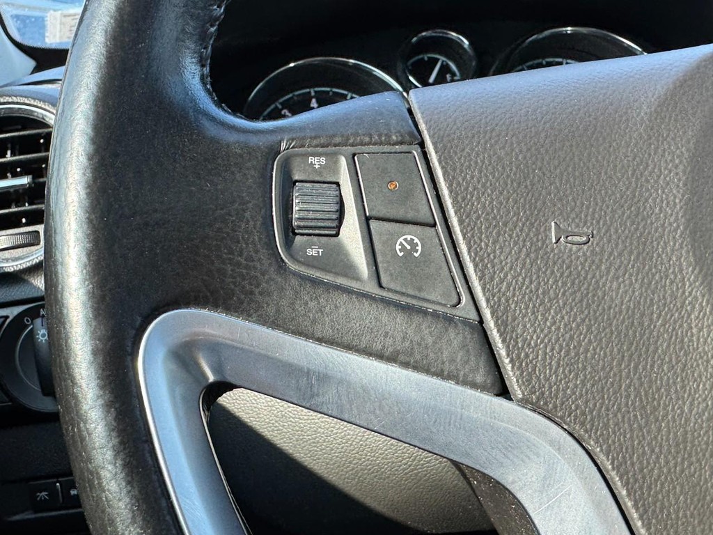 Chevrolet Captiva Sport Fleet Vehicle Full-screen Gallery Image 16