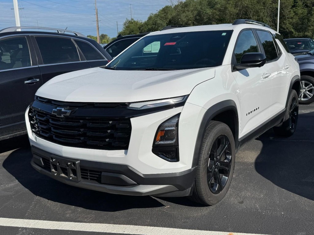 Chevrolet Equinox Vehicle Full-screen Gallery Image 02