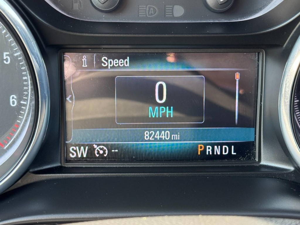Buick Envision Vehicle Full-screen Gallery Image 19