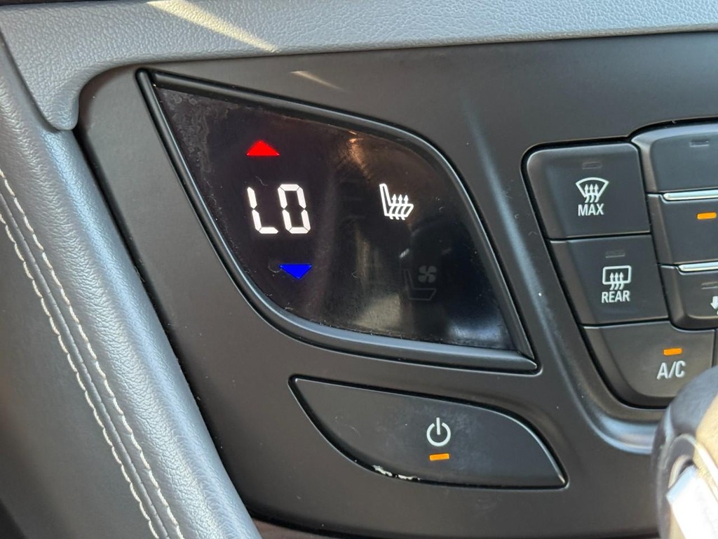 Buick Envision Vehicle Full-screen Gallery Image 20