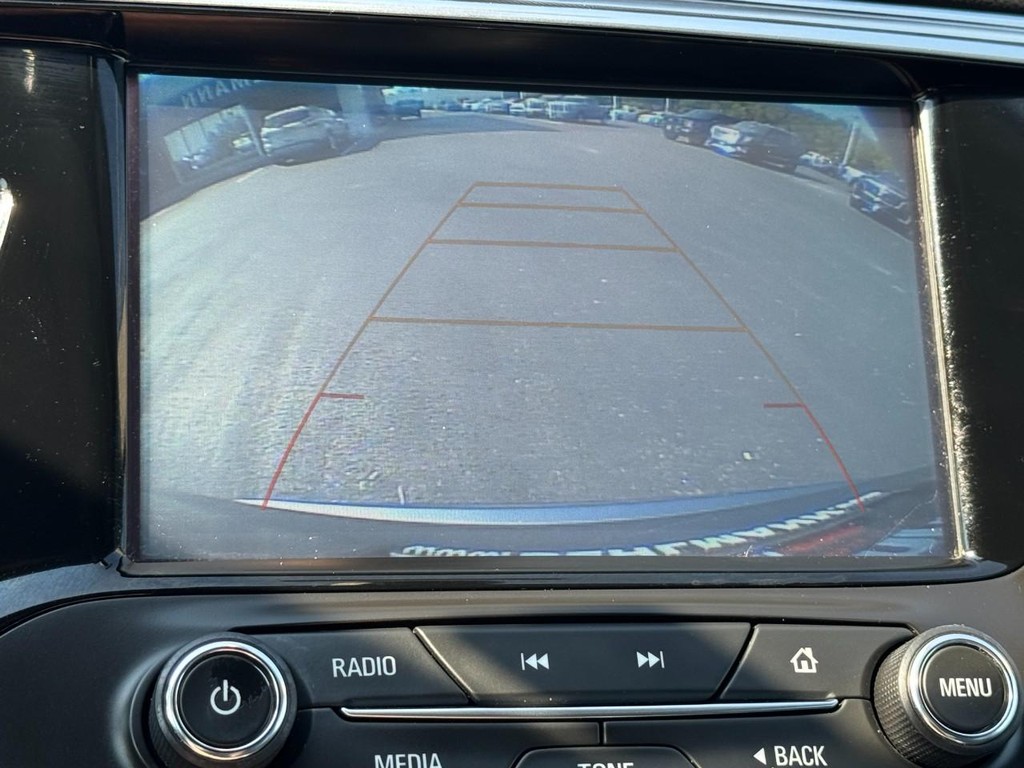 Buick Envision Vehicle Full-screen Gallery Image 21