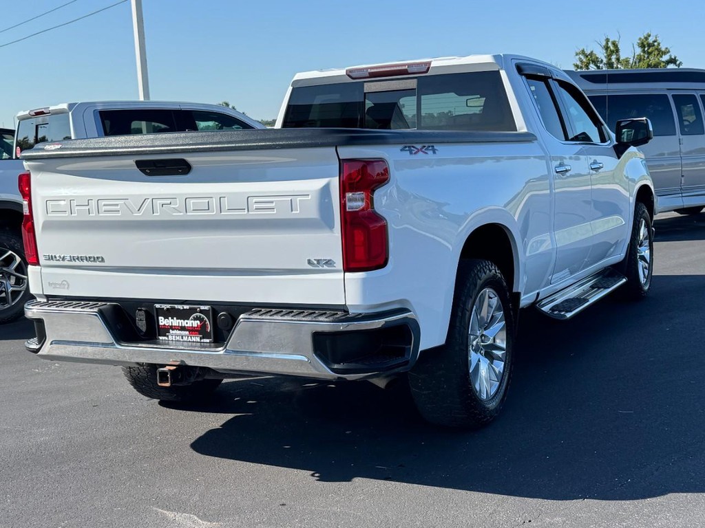 Chevrolet Silverado 1500 Vehicle Full-screen Gallery Image 03