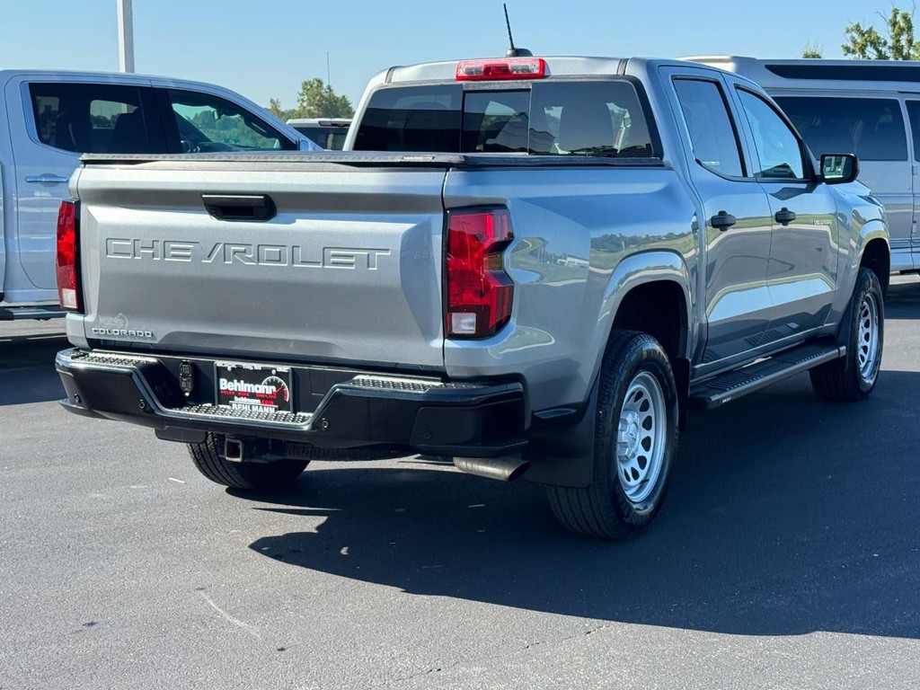 Chevrolet Colorado Vehicle Full-screen Gallery Image 03