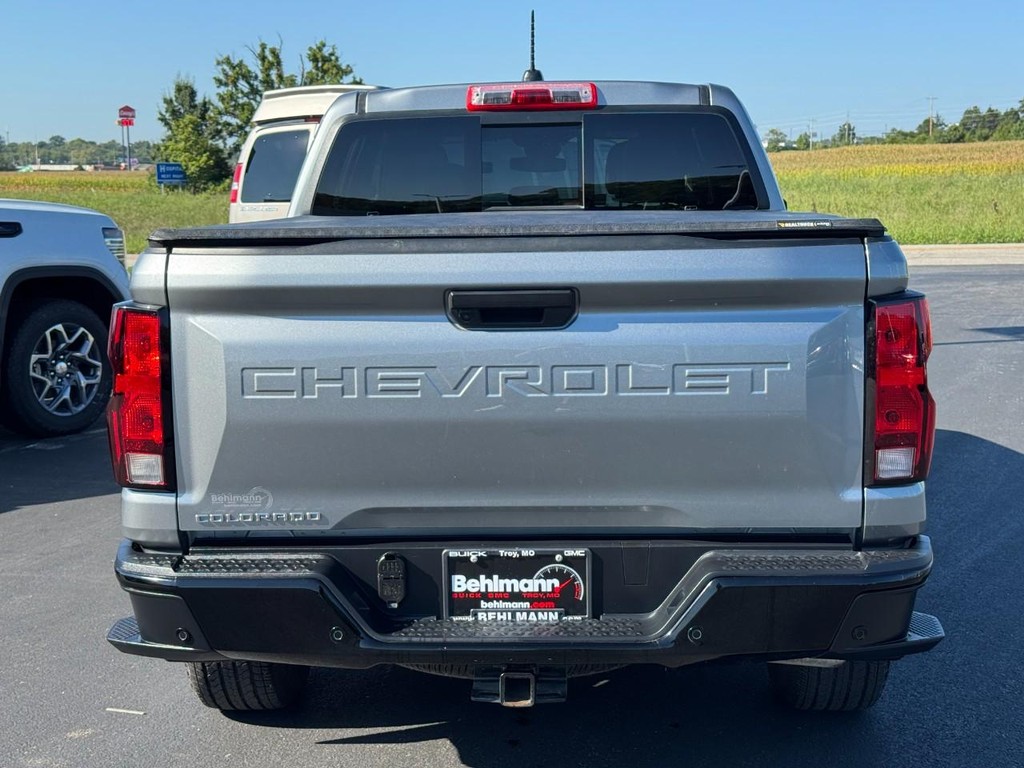 Chevrolet Colorado Vehicle Full-screen Gallery Image 04